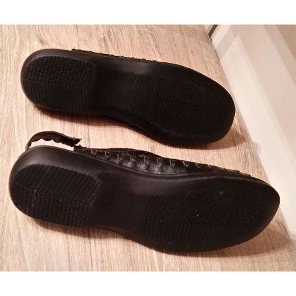 ANGEL steps perforated leather sling back black sandals 7W casual comfort. - Picture 6 of 7